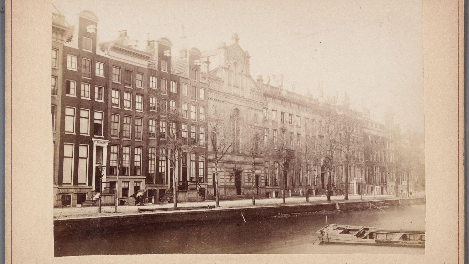 Historic photograph of the canal houses at Keizersgracht 662–684, Amsterdam