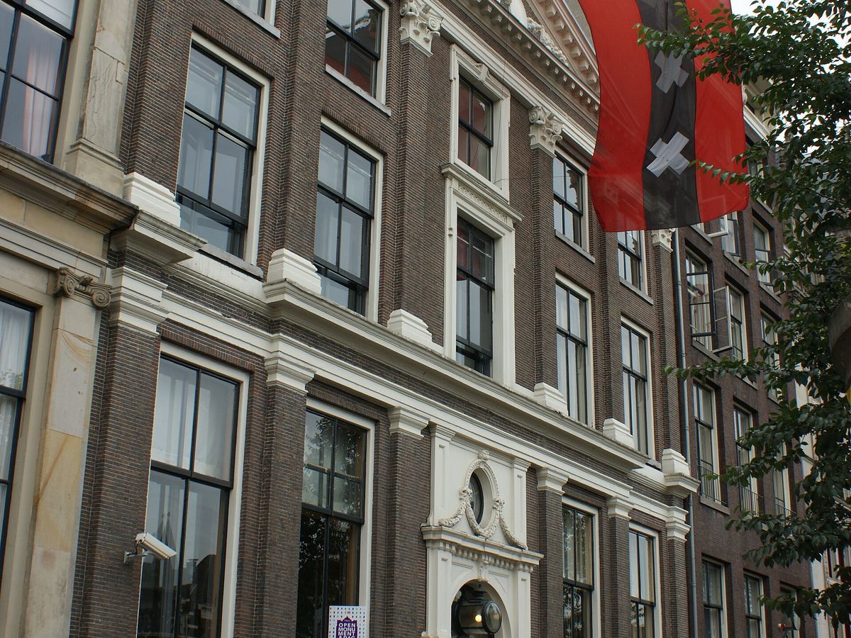 La casa del canal en Herengracht 386, sede del Museo de los Canales